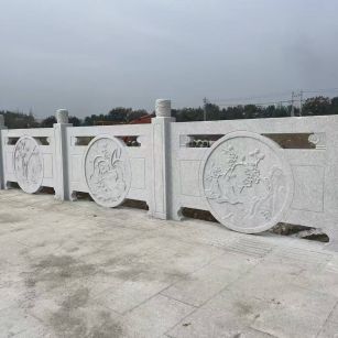 广东芝麻白河道栏杆 石材栏杆