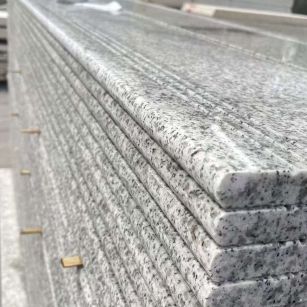 广东芝麻白楼梯踏步 花岗岩楼梯板材