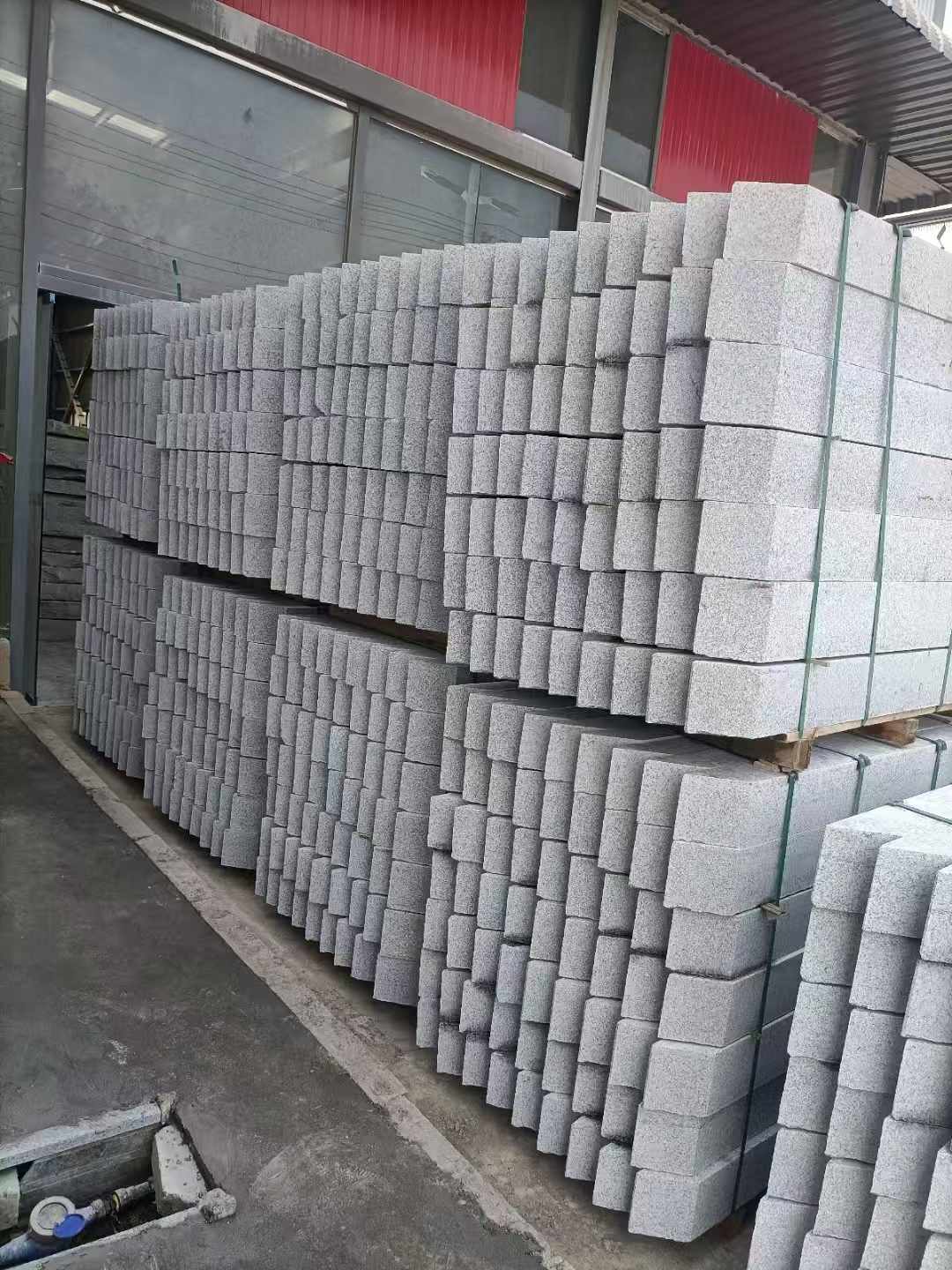 广东芝麻白树围石 树池